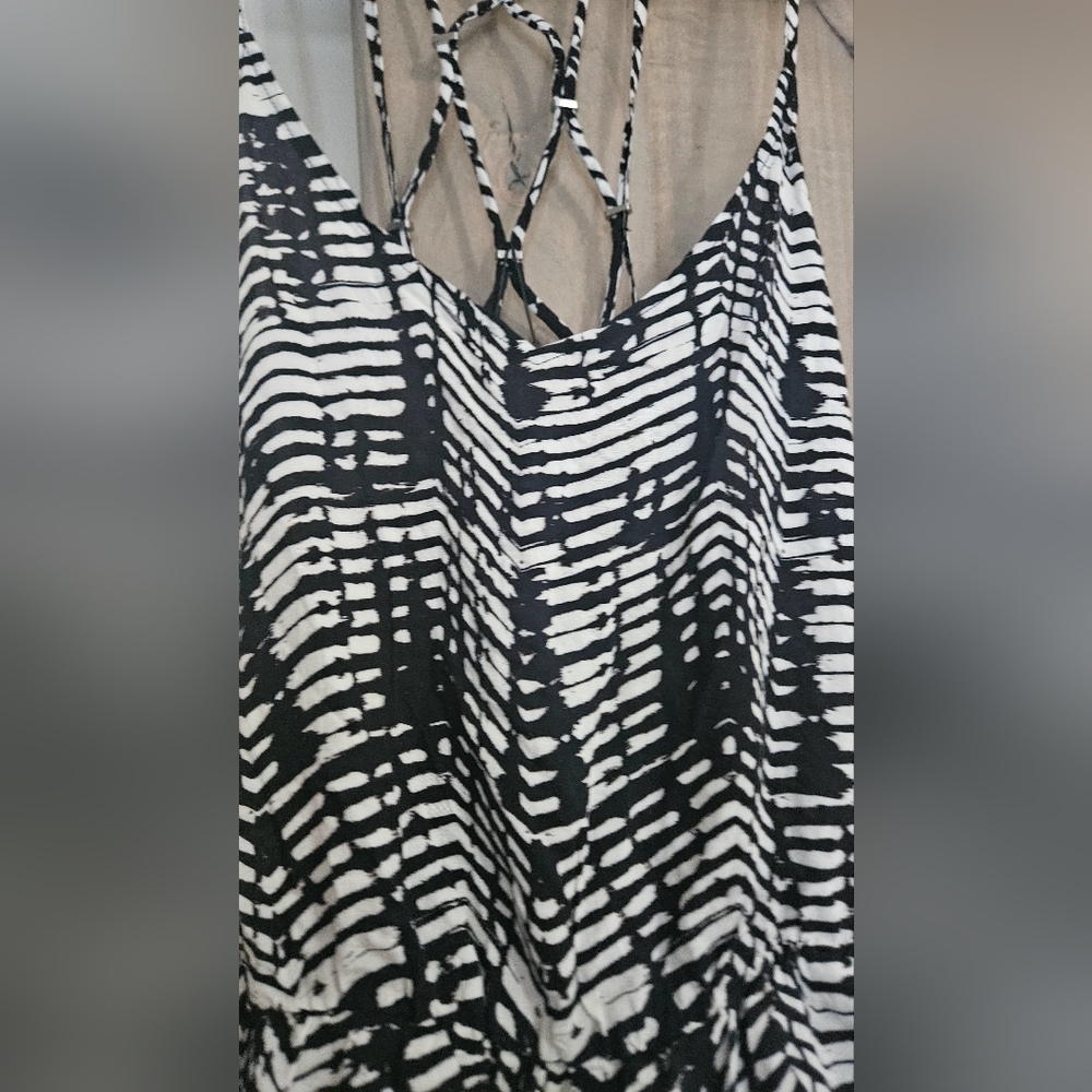 DOLCE VITA Ikat Romper Cover-Up Lattice Back. Black/white. Size Small NWT - Picture 10 of 14